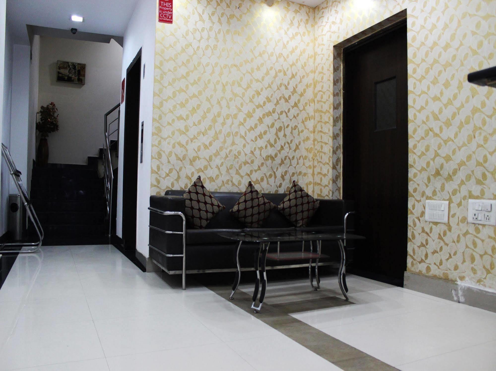 Hotel Siam International Delhi  Extérieur photo