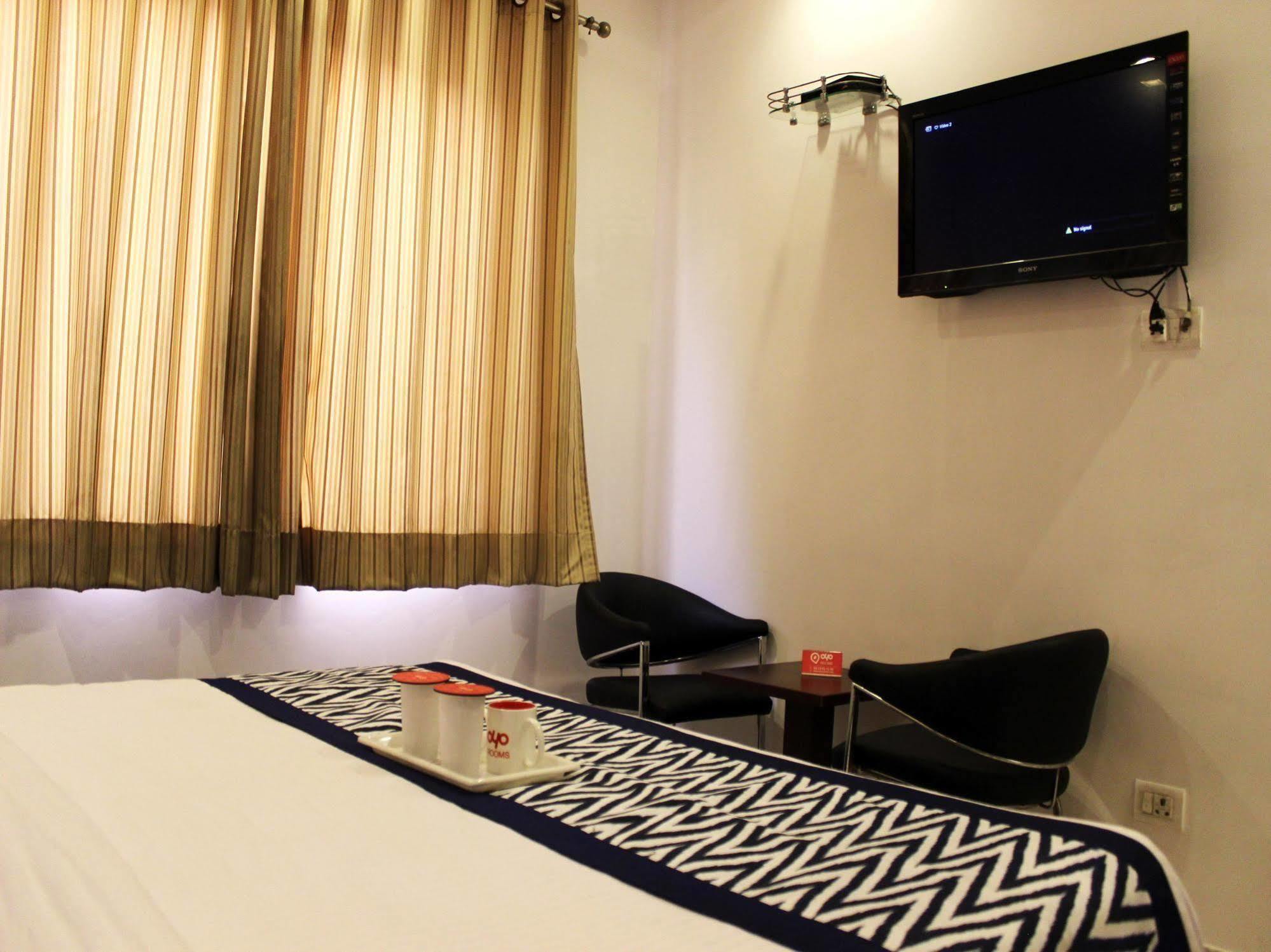 Hotel Siam International Delhi  Extérieur photo