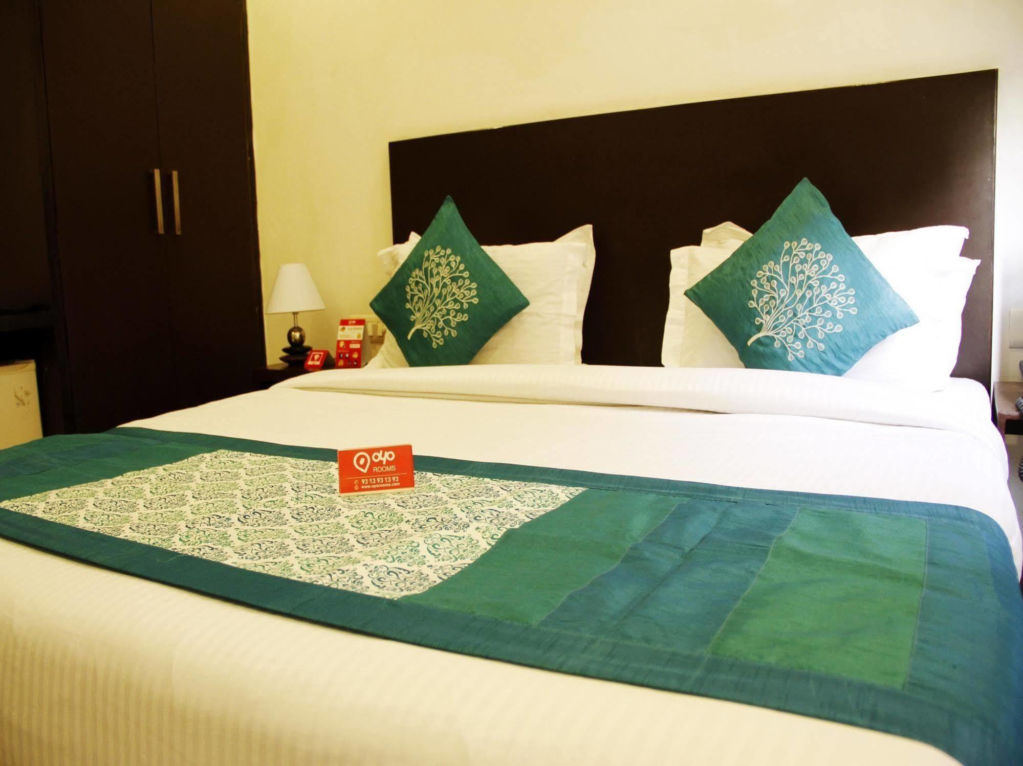 Hotel Siam International Delhi  Extérieur photo